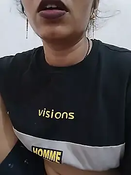 Stripchat Live Sex of KAJALBHABHI_