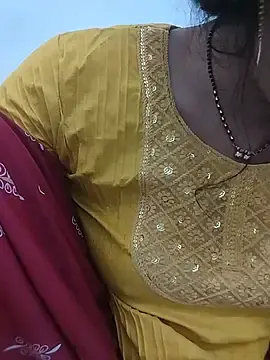Stripchat Live Sex of KAJALBHABHI_