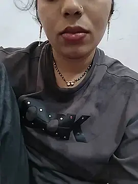 Stripchat Sex Chat of KAJALBHABHI_