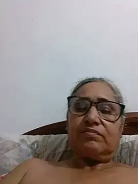 Stripchat Adult Webcam of _candi