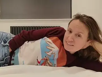 Stripchat Sex Cam of eatmypie69