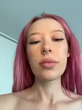 Stripchat Live Sex Cam of MaryChanXO