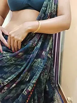 Stripchat Best Webcam of RatiprivateMuse