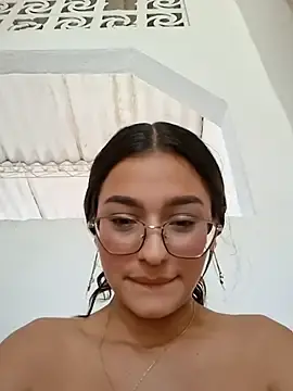 Stripchat Adult Webcam of Ary-18