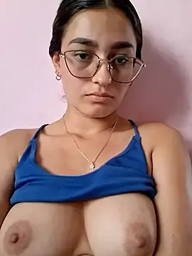 Stripchat Live Sex Cam of Ary-18