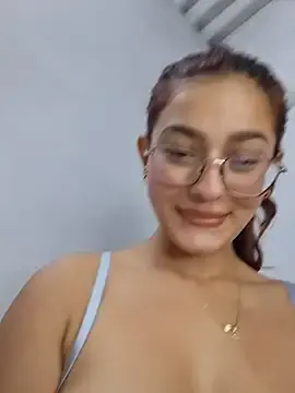 Stripchat Watch Live Sex Cams of Ary-18