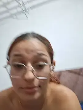 Stripchat Watch Live Sex Cams of Ary-18