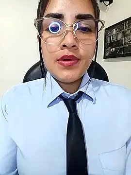 Stripchat Free Porn Cam of MAYE__13