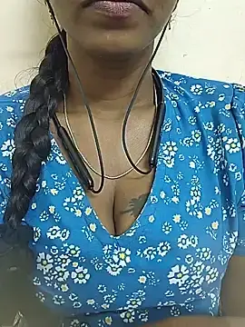 Stripchat Free Porn Cam of Slikylove01