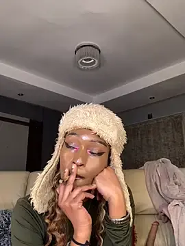 Stripchat Free Porn Cam of VeryGoodBadGirl1