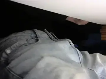 Stripchat Free Porn Cam of monsieur18cm