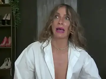 Stripchat Free Live Porn of AnneGoddesss