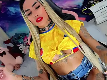 Stripchat Nude Webcam of Nella_Dolls