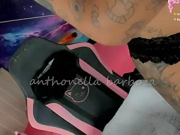 Stripchat Adult Webcam of Nella_Dolls