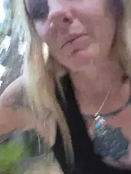 Stripchat Best Webcam of SheIsSomething