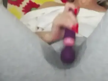 Stripchat Sex Cam of Alessandra92