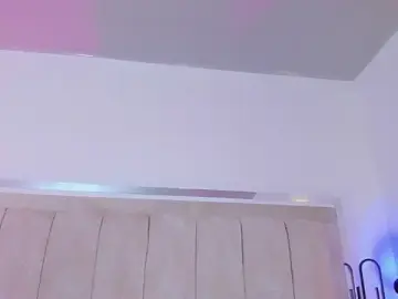 Stripchat Free Porn Cam of Luna_Juicyberry