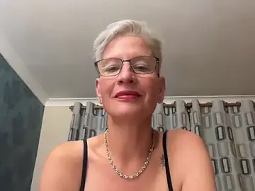 Stripchat Live Sex Cam of JennyHazel1