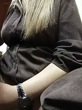 Stripchat Best live sex cam show of Office_Albertina