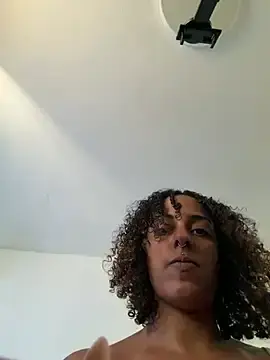 Stripchat Watch Live Sex Cams of SweetPetiteNoir
