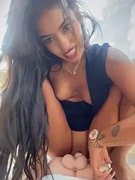 Stripchat Nude Webcam of MystiqueXXX