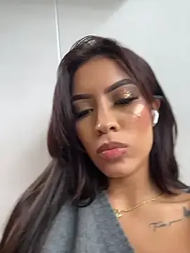 Stripchat Free Live Porn of MystiqueXXX