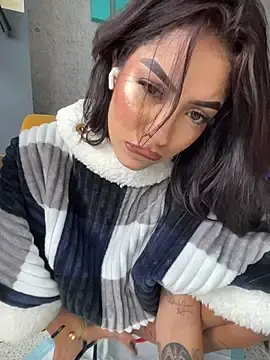 Stripchat Live Sex of MystiqueXXX