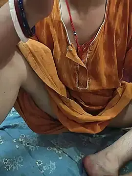 Stripchat Live Porn of COUPLLE_VILLAGE