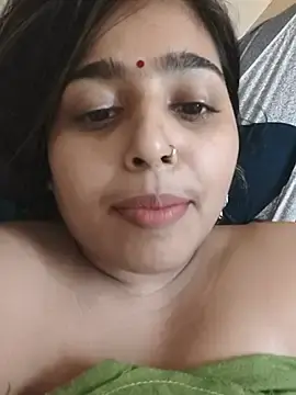 Stripchat Adult Video Chat of Cute-Simmi69