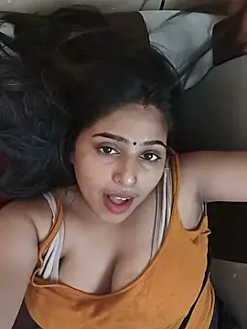 Stripchat Sex Cam of Cute-Simmi69