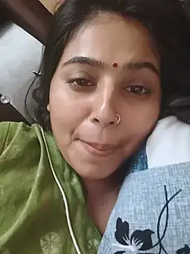 Stripchat Watch Live Sex Cams of Cute-Simmi69