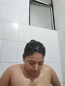 Stripchat Nude Webcam of Cute-Simmi69