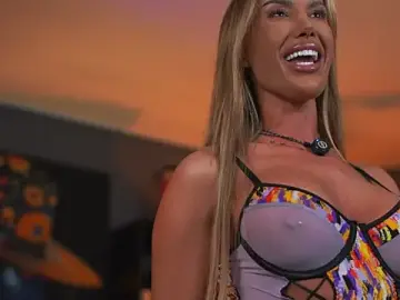 Stripchat Live Porn of Evelyn_Evyyy