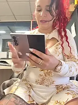 Stripchat Watch Live Sex Cams of Micorazonheolmiangel23