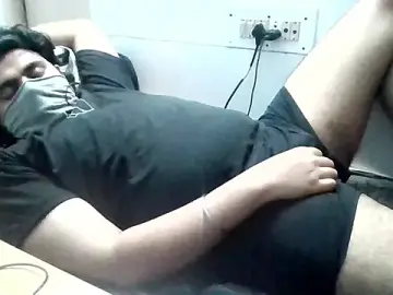 Stripchat Live Sex Cam of Mr_Naughty106