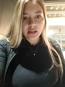 Stripchat Watch Live Sex Cams of alana_69