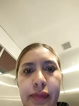 Stripchat Sex Cam of alana_69