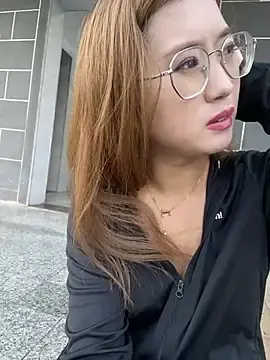 Stripchat Nude Webcam of redrose520