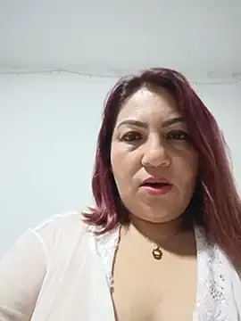 Stripchat Live Sex Cam of Agata_Traviesa