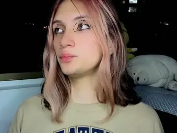 Stripchat Watch Live Sex Cams of Feniix__
