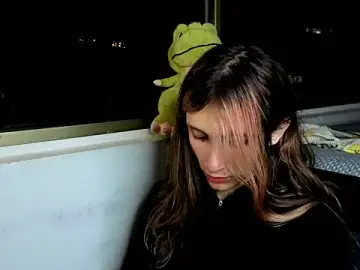 Stripchat Free Live Porn of Feniix__