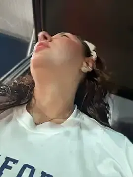 Stripchat Free Porn Cam of KittyObsession