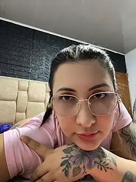 Stripchat Free Porn Cam of KittyObsession