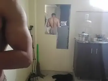 Stripchat Live Sex Cam of fitbuddy1