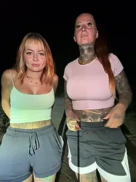 Stripchat Sex Cam of Inked_lorena