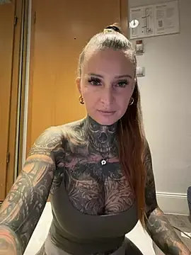 Stripchat Live Porn of Inked_lorena