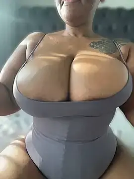 Stripchat Adult Webcams of MILL204
