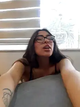 Stripchat Live Porn of Olivia_Collinns1