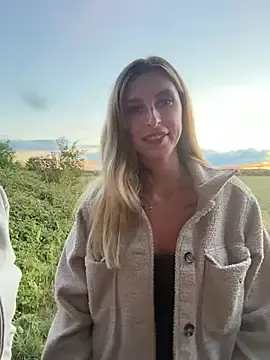 Stripchat Live Sex of emma05