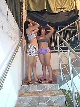 Stripchat Live Porn of royalgirls_x